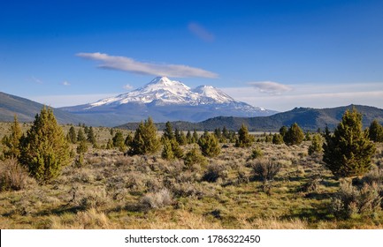 Mount Shasta Cascade Range In California