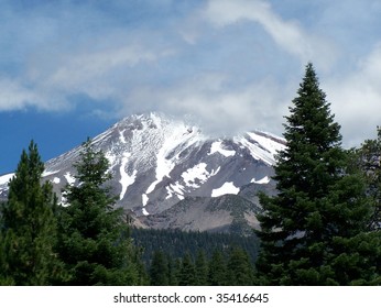 Mount Shasta Clouds Stock Photo 35416645 | Shutterstock