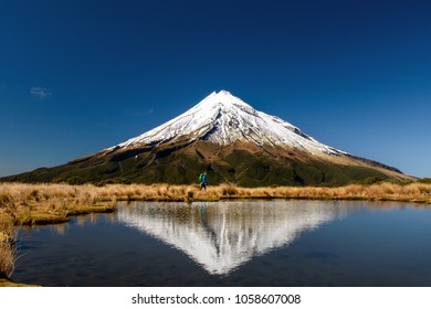 Mount Taranaki New Zealand Stock Photo 1058607008 | Shutterstock