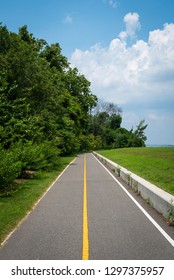 The Mount Vernon Trail At Jones Point Park, In Alexandria, Virginia