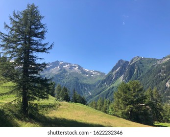 ‎⁨Trient⁩, ⁨Valais⁩, ⁨Switzerland⁩ mountain apls walk