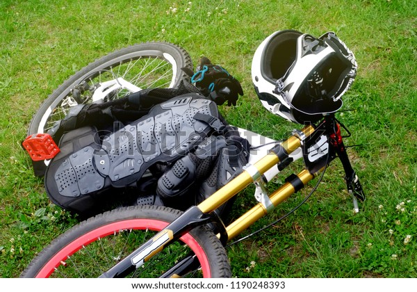 mountain bike protective gear