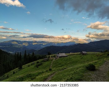 Mountain Hill View With Shepherds Hut