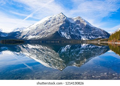 Mountain with his relflection over the lake