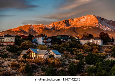 Mountain House In Dawn Colorado Springs Rocky Mountain Morning 