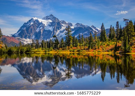 Mountain lake, Mt. Shuksan, Washington st, Northern cascades