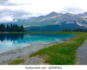 Mountain lake in the Swiss alps, Switzerland, Europe