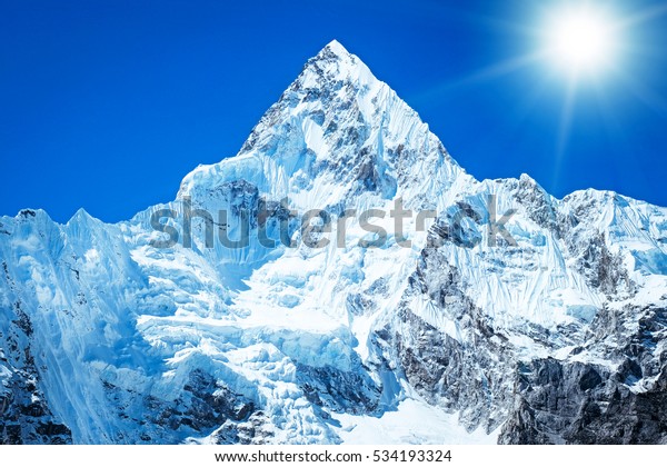 Photo De Stock De Le Pic De Montagne De Leverest Modifier