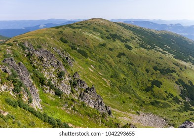 A mountain range with cliffs.