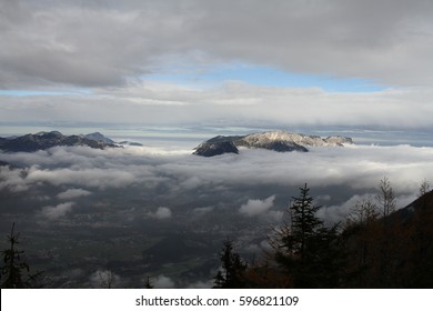 mountain range in clouds