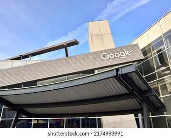 Mountain View CA, USA - NOV 27, 2016 : Google Headquarters