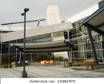 Mountain View, California - Nov 29, 2018: Googleplex, The Corporate Headquarters Complex Of Google And Its Parent Company Alphabet Inc..