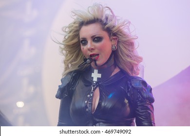 Mountain View, CA/USA - 7/29/16 : Maria Brink Performs With In This Moment At Shoreline Amphitheatre.  