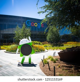 Mountain View, CA/USA - May 21, 2018: Exterior View Of A Googleplex Building, The Corporate Headquarters Complex Of Google And Its Parent Company Alphabet Inc. 