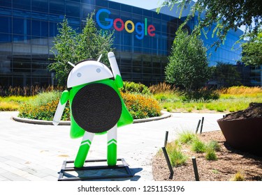 Mountain View, CA/USA - May 21, 2018: Exterior View Of A Googleplex Building, The Corporate Headquarters Complex Of Google And Its Parent Company Alphabet Inc. 