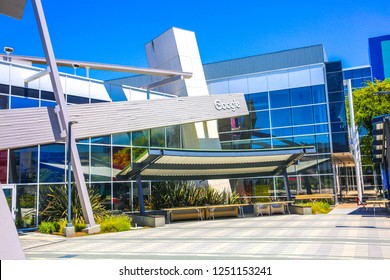 Mountain View, CA/USA - May 21, 2018: Exterior View Of A Googleplex Building, The Corporate Headquarters Complex Of Google And Its Parent Company Alphabet Inc. 