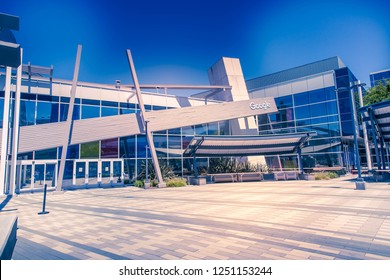 Mountain View, CA/USA - May 21, 2018: Exterior View Of A Googleplex Building, The Corporate Headquarters Complex Of Google And Its Parent Company Alphabet Inc. 