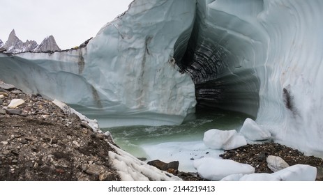 Mountain Views During K2 Trek On Baltoro Glacier