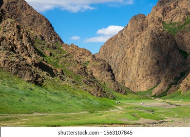 131 Yol valley Images, Stock Photos & Vectors | Shutterstock