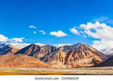 Mountains Near Tso Pangong Lake In Himalayas, Extends From Ladakh In India To Tibet In China