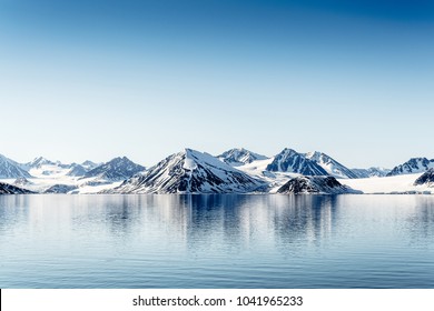 Mountains, Snow Of The Nature Of Arctic