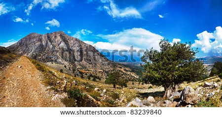 Mountains Trail