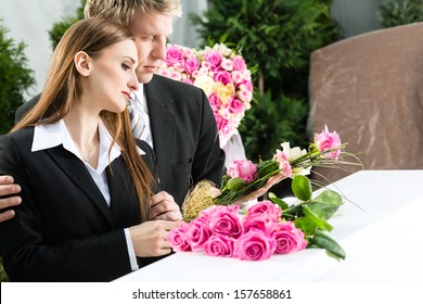 13,857 Woman At Funeral Images, Stock Photos & Vectors | Shutterstock