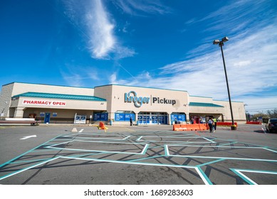 Mt. Carmel, Ohio / USA - March 30 2020: Storefront And Parking Lot For The First Kroger Pickup (Location Only) For Drive-through Retrieval Of Groceries Ordered Online. Helpful To Due To COVID-19.