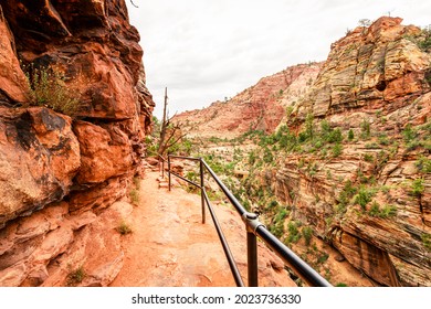 Mt Carmel Scenic Hwy And Zion National Park