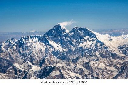 Mount Everest Panoramic Imagenes Fotos De Stock Y Vectores Shutterstock