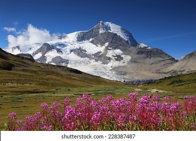 Mt Robson, British Columbia