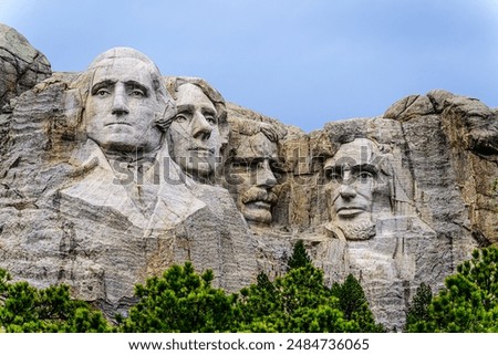 Mt Rushmore on a cloudy day
