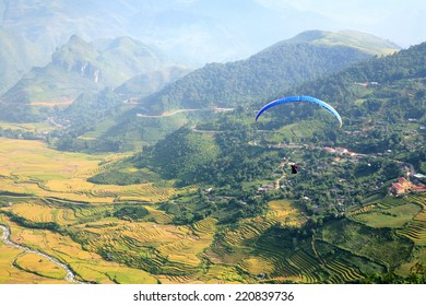 116 Vietnam skydive Images, Stock Photos & Vectors | Shutterstock