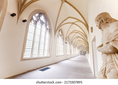 Münster, Muenster, Germany - June 6, 2022: Architecture Cloister, Elongated Cross Rib Vault. Interior Of The Cathedral, Church St. Paulus Dom In Germany