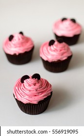 muffins cupcakes and pink