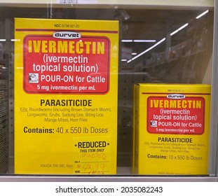 Muhlenberg Township, Pennsylvania: August 31, 2021: Ivermectin On Store Shelf At Local Livestock Supply Store. 