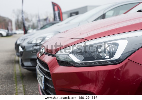 Mulhouse - France - 29 December 2019\
- Closeup of Hyundai cars alignment parked in a\
retailer