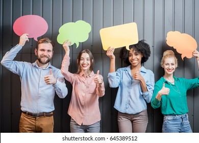 508 Speech Bubble People Row Images, Stock Photos & Vectors | Shutterstock