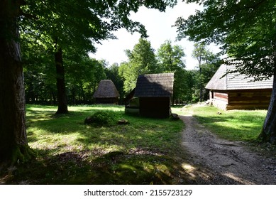 15,650 Pastoral houses Images, Stock Photos & Vectors | Shutterstock