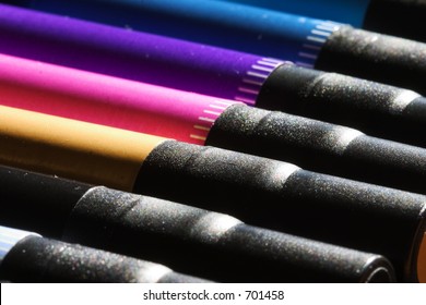 Multi-color set of markers