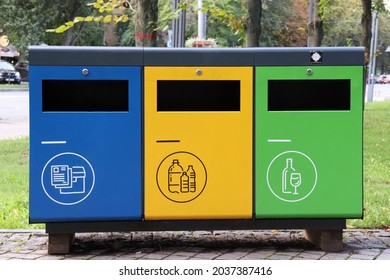 5,537 Collecting bin park Images, Stock Photos & Vectors | Shutterstock