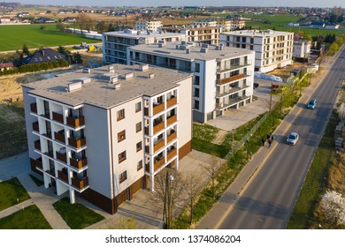 72,190 Multi Family Images, Stock Photos & Vectors | Shutterstock