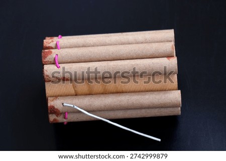 Multishot firework component, pyrotechnic 