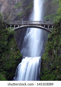 Multnomah Fall, Oregon U.S.A. - Columbia River Gorge