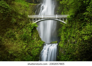 Multnomah Falls and bridge, in the Columbia River Gorge, Oregon