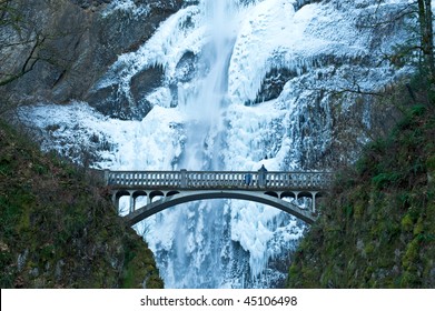 Multnomah Falls, Oregon, frozen in winter