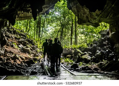 Mulu National Park - Lang Cave