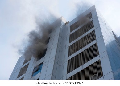 4,031 Fire Commercial Building Images, Stock Photos & Vectors ...