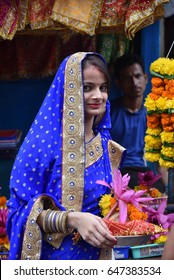 Mumbai local girl nikar photos 1