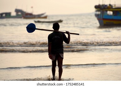 Mumbai, India/ September 10, 2017: South Asian Indian Fisherman From The Koli Community At Uttan Beach.